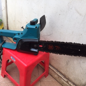 CƯA XÍCH 110V MAKITA 5012