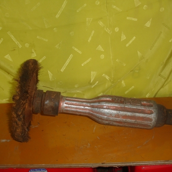 Đánh bóng cầm tay bằng hơi