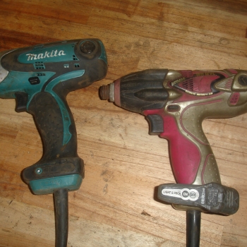 MÁY MỞ BULON BẰNG ĐIỆN