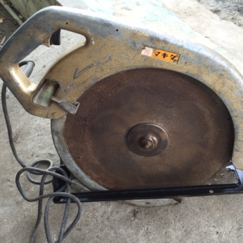 Máy cưa đĩa 405mm Makita 110 V