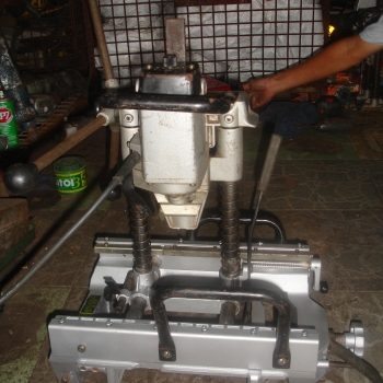 MÁY ĐỤC MỘNG VUÔNG MAKITA (KHUÔN LỚN)