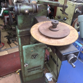 MÁY MÀI LƯỠI CƯA HỢP KIM TƯ ĐỘNG