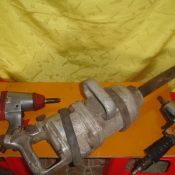 MÁY MỞ BU LÔNG BẰNG HƠI 